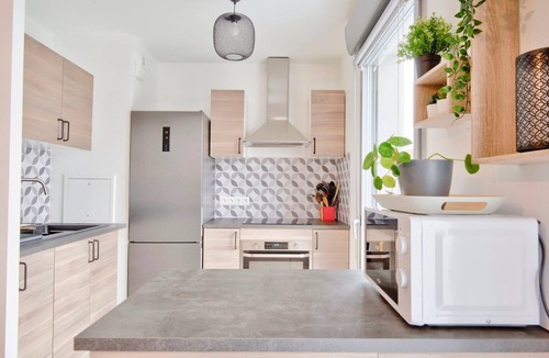 Cachan Apartment | Cachan – Terrasse & Parking privé