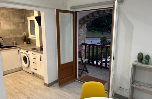 Ripoll Apartment | Cal Botey Apartment with Mountain Views, Wi-Fi, and Air Conditioning
