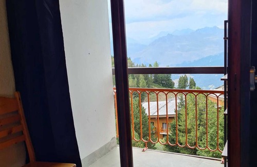 Arc-2000 Apartment | Calm apartment with balcony for 4 people in Arc 2000