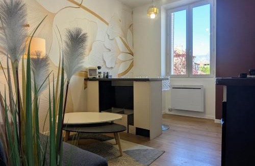 Quartier Chorier-Berriat Apartment | Calme sérénité et lumière
