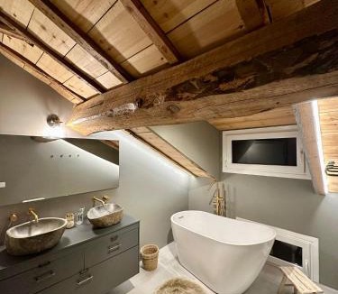 Osseja Apartment | CaLQuEROL Osseja - Cozy Mountain Attic