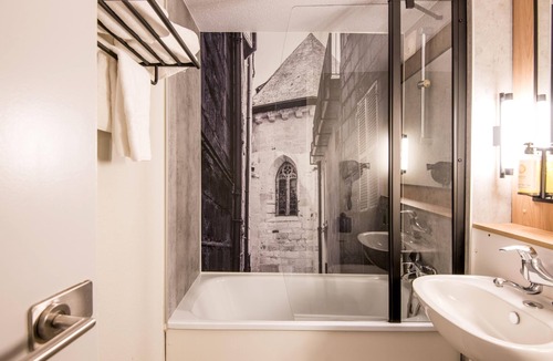 Brive-la-Gaillarde Hotel | Campanile NATURE - Brive-la-Gaillarde