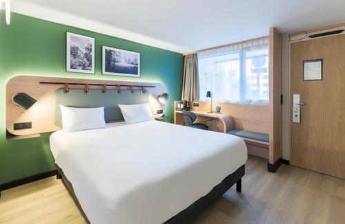 Bron Hotel | Campanile NATURE - Lyon Est Bron Eurexpo