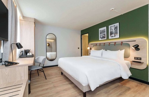 Bussy-Saint-Georges Hotel | Campanile PRIME - Bussy-Saint-Georges