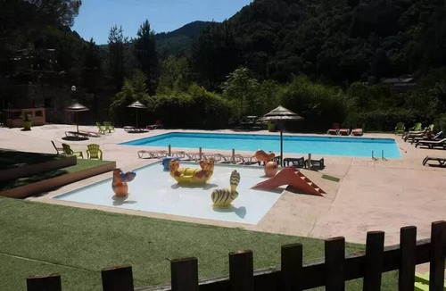 Les Ollieres-sur-Eyrieux House | Camping Le Mas De Champel **** - Mobile Home Comfort 3 rooms 4 people Air-conditioned