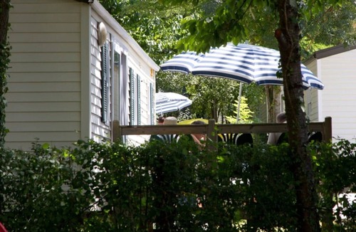 Petit-Palais-et-Cornemps House | Camping 4 étoiles - Piscine - ccbgchi