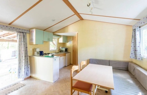Chauffour-sur-Vell House | Camping 3 étoiles - Piscine - ccbfg0c