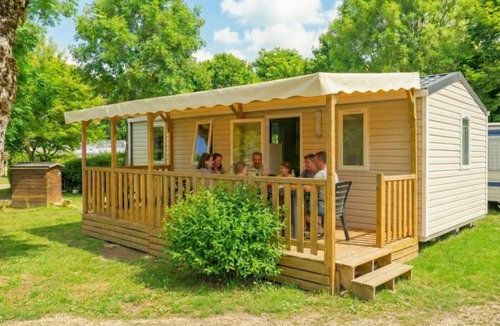 Saint-Gerons House | Camping 3 étoiles - Piscine - ccbga0b