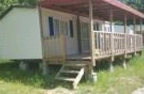 Lavelanet House | Camping 3 étoiles - Piscine - ccbgbia