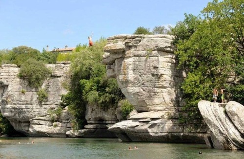 Labeaume House | Camping 3 étoiles - Piscine - ccaiib0