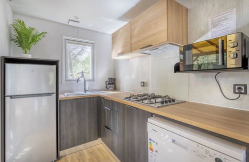 Boisset-et-Gaujac House | Camping 4 étoiles - Piscine - ccbfhha