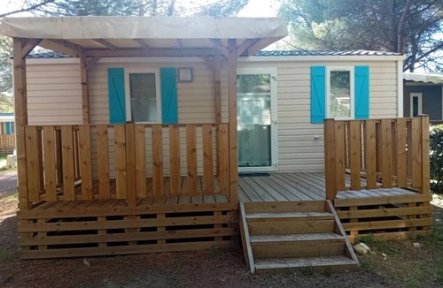 Boisset-et-Gaujac House | Camping 4 étoiles - Piscine - ccbfhhf