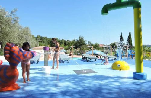 Venterol Other | Camping 4 étoiles - Piscine - ccbgfce