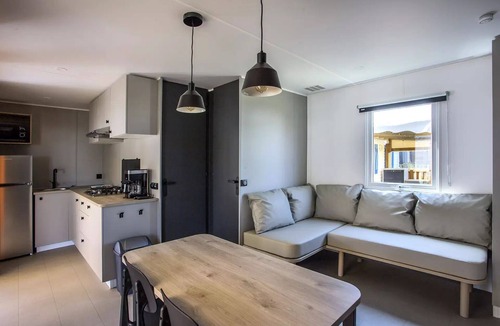 Torreilles House | Camping Le Trivoly * - Mobil-Home Caribbean 3 Rooms 4/6 People Air-conditioned + TV