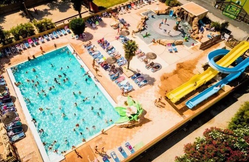 Torreilles House | Camping Le Trivoly * - Mobil-Home Baltic 4 Rooms 6 People Air-conditioned + TV