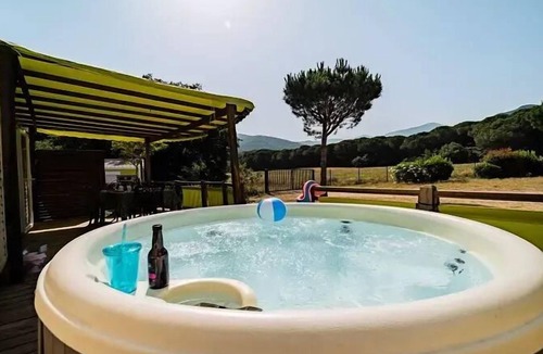 Laroque-des-Alberes House | Camping les Albères* - Mobile home Premium Jacuzzi Air-conditioned 4 rooms 6 people