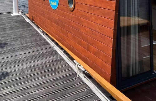 Auphelle House | Camping Paradis les 2 Îles - Lodge Boat 3 rooms 4 people