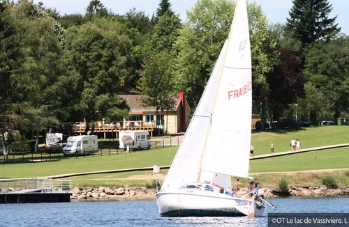 Auphelle House | Camping Paradis les 2 Îles - Lodge Boat 3 rooms 4 people