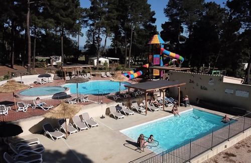 Bollene Ski Chalet | Campsite La Simioune* - Chalet LAVENDER - 2 bedrooms (2 adults maximum and 2 children under 12 years old) - Small Budget 2 to 4 people - 2 people. included in the