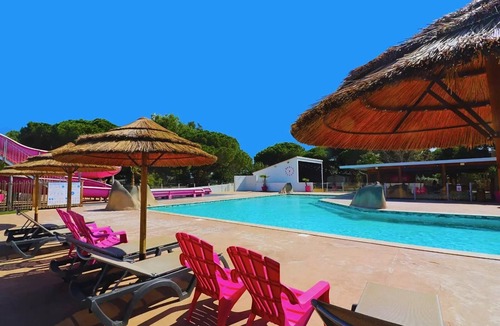 Saint-Nazaire House | Campsite Les Flamants Roses * - Cottage 4 Rooms 6/8 Persons Air-conditioned + TV
