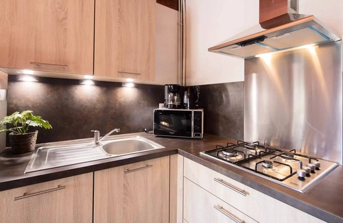 Chastanier Villa | Campsite Les sous bois du Lac * - F1G - Semi-detached terrace cottage for 4 people