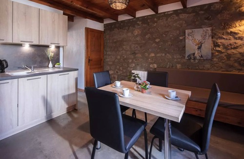 Chastanier Villa | Campsite Les sous bois du Lac * - F1D - Semi-detached terrace cottage for 4 people