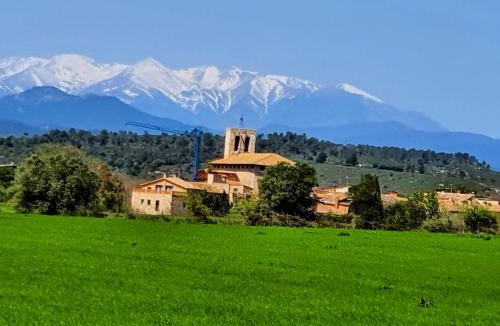Avinyonet de Puigventos House | Can Lluna Rural House