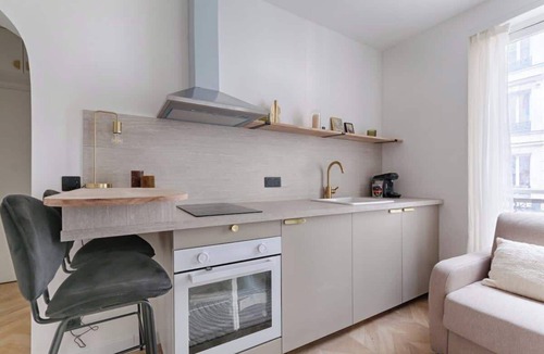 Hopital Saint-Louis Apartment | Canal St Martin : Appartement Cosy Bail Mobilité
