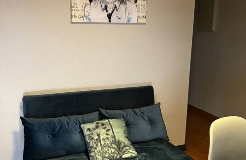 La Jetee Apartment | Canet Plage: Cozy studio with terrace and wifi, perfect for 2
