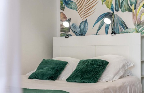 Marmande Apartment | Canopée - L'Émeraude - Baie vitrée, centre ville Marmande