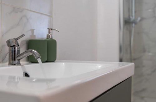 Marmande Apartment | Canopée - L'Émeraude - Baie vitrée, centre ville Marmande
