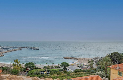 Cap d'Ail Apartment | Cap d'Ail - Studio - Terrace with sea view - Malabo