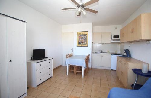 La Cote Radieuse Apartment | CAPESTANG - Studio cabine 4 pers proche de la plage et parking