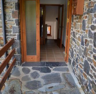 Ger Apartment | Casa adosada ideal familias en GER-PLETA DE SAGA