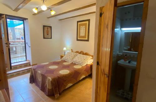 Ulldecona House | CASA AIDAN rural acogedora con vistas de montaña