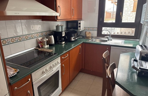 Eriste House | Casa Arguis Country House with Mountain Views, Wi-Fi, and Air Conditioning