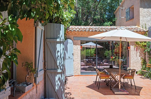 Est House | CASA–Bastide provençale Sainte-Victoire