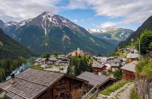 Champagny-en-Vanoise Ski Chalet | CASA-Chalet le Pointon 3 : Votre Évasion Parfaite
