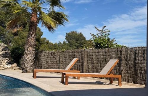Palleja House | CASA CON JARDIN, SAUNA, PISCINA PRIVADA y NATURALEZA CERCA DE BARCELONA