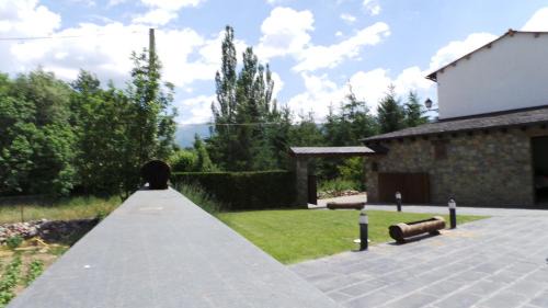 Bellver de Cerdanya House | Casa de piedra y madera vistas a montañas y prados
