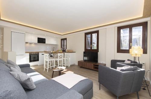 El Pueyo de Jaca Apartment | Casa Ikuspe by BeValle
