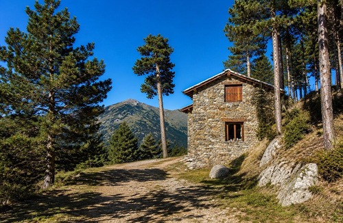 Areu House | Casa La Pica with access to the garden