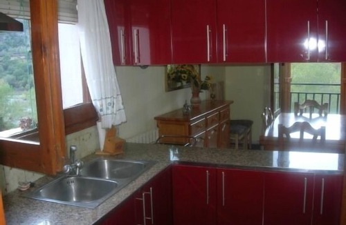 Murillo de Liena Cottage | Casa Pabán apartments for 6 people, with beautiful views of the river and mountains