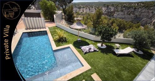 Cassis House | Cassis Lodges