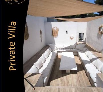 Cassis House | Cassis Lodges