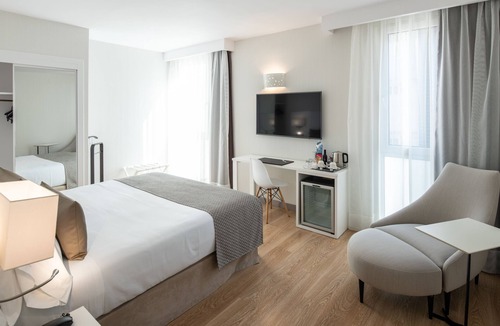 Sant Andreu de la Barca Hotel | Catalonia Bristol