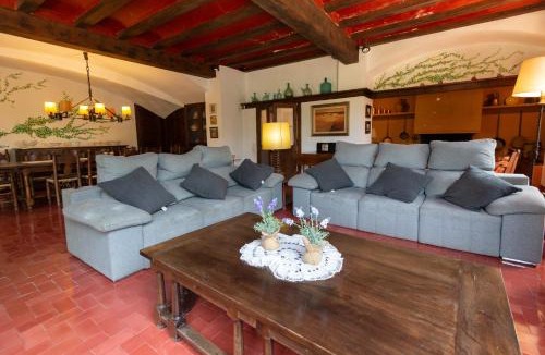 Castellar del Valles Villa | Catalunya Casas Heavenly Haven for 16 pax , 30km from Barcelona!