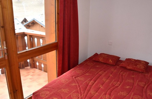 Pralognan-la-Vanoise Apartment | Central Apartment, 4 People, Near Cable Car