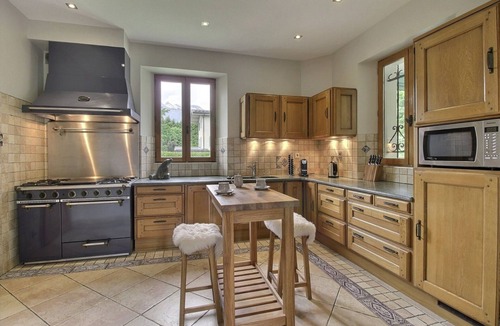 Saint-Gervais-les-Bains House | Central Chalet for 14 - Saint-Gervais les bains