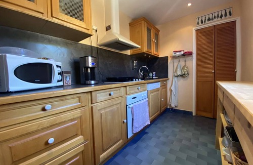 Sainte-Maxime Apartment | Central Sainte-Maxime 2-Room Apartment, 4 Sleeps, Near Beach & Shops
